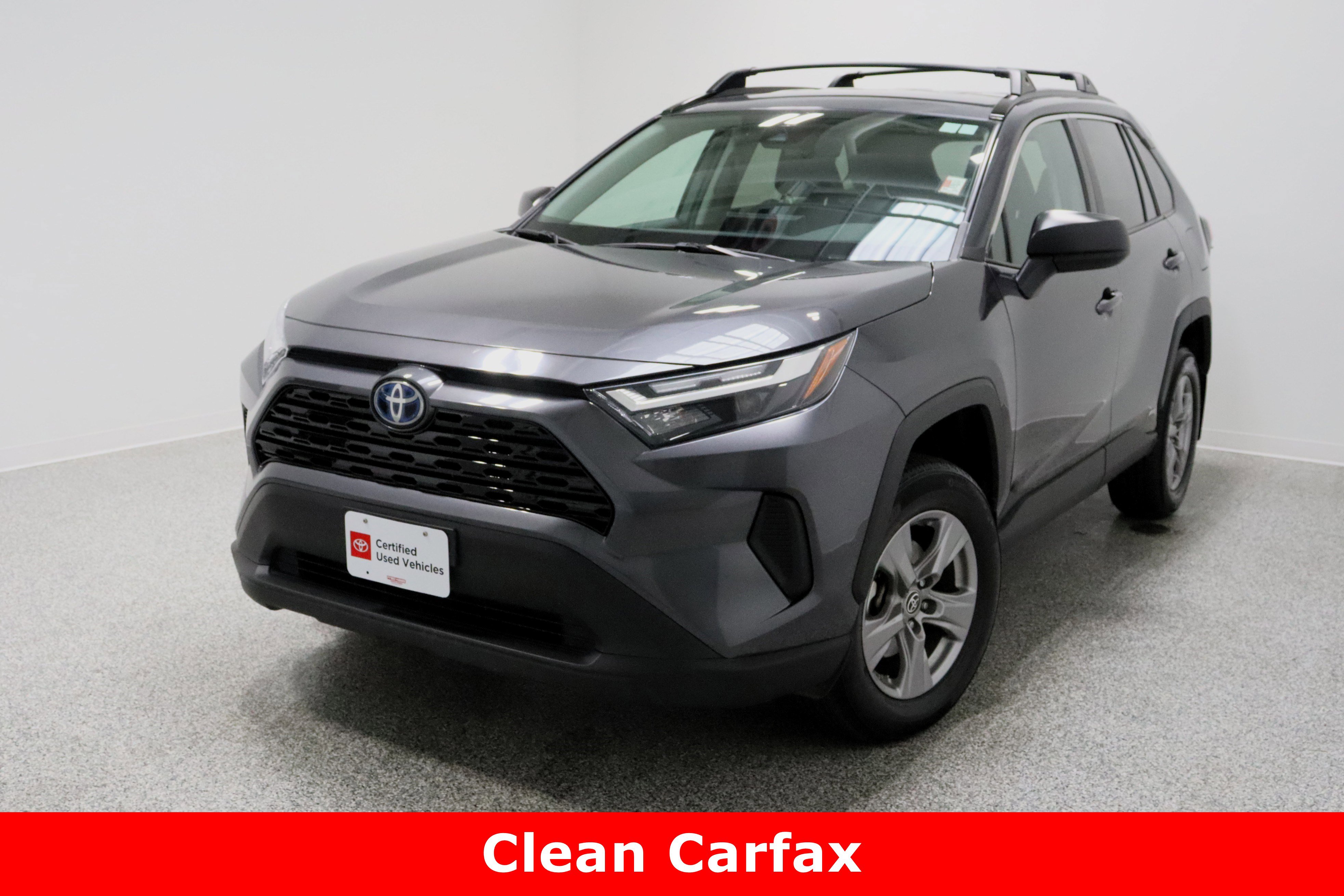 Used 2024 Toyota RAV4 LE image 2