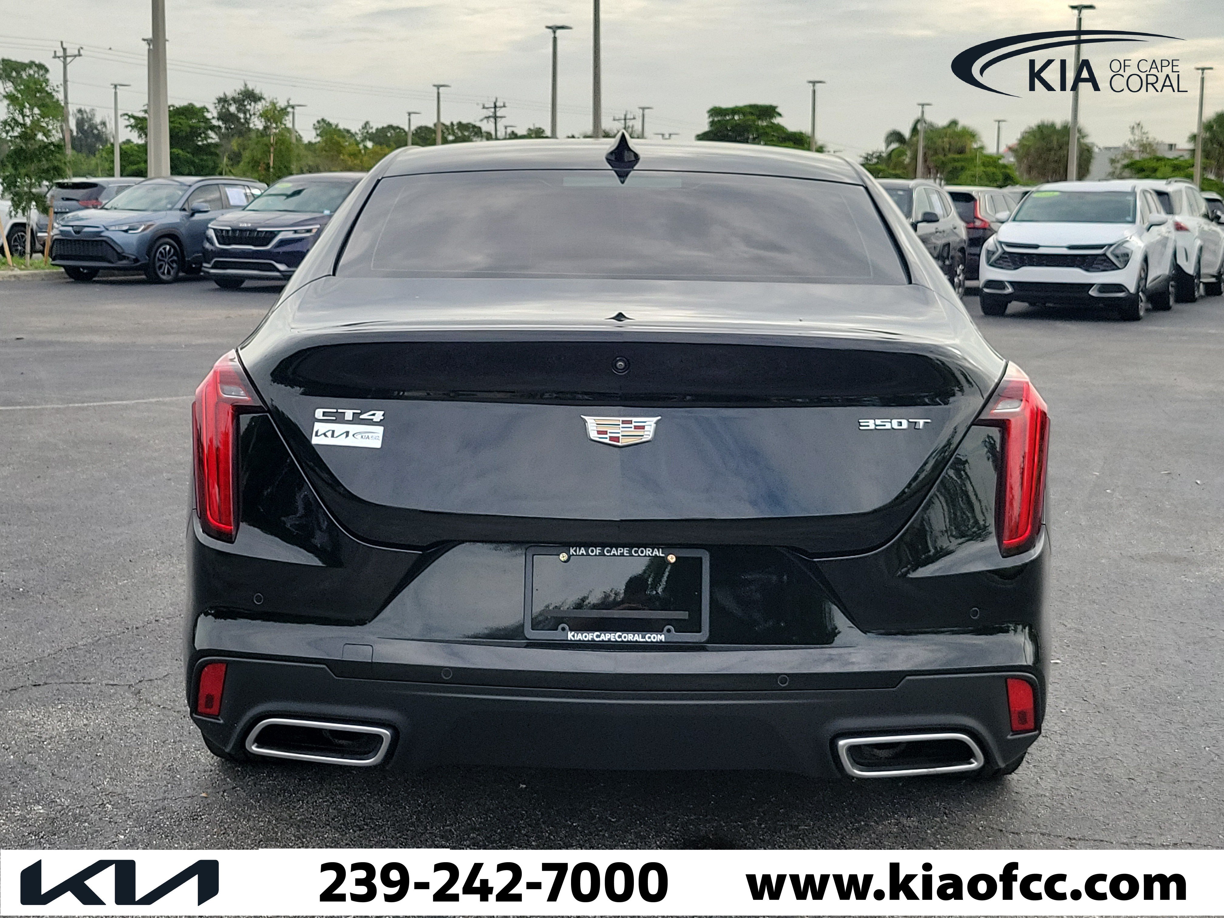 Used 2025 Cadillac CT4 Premium Luxury RWD image 5