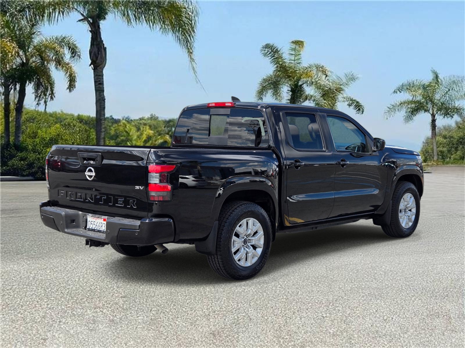 Used 2023 Nissan Frontier SV w/ SV Convenience Package RWD image 4