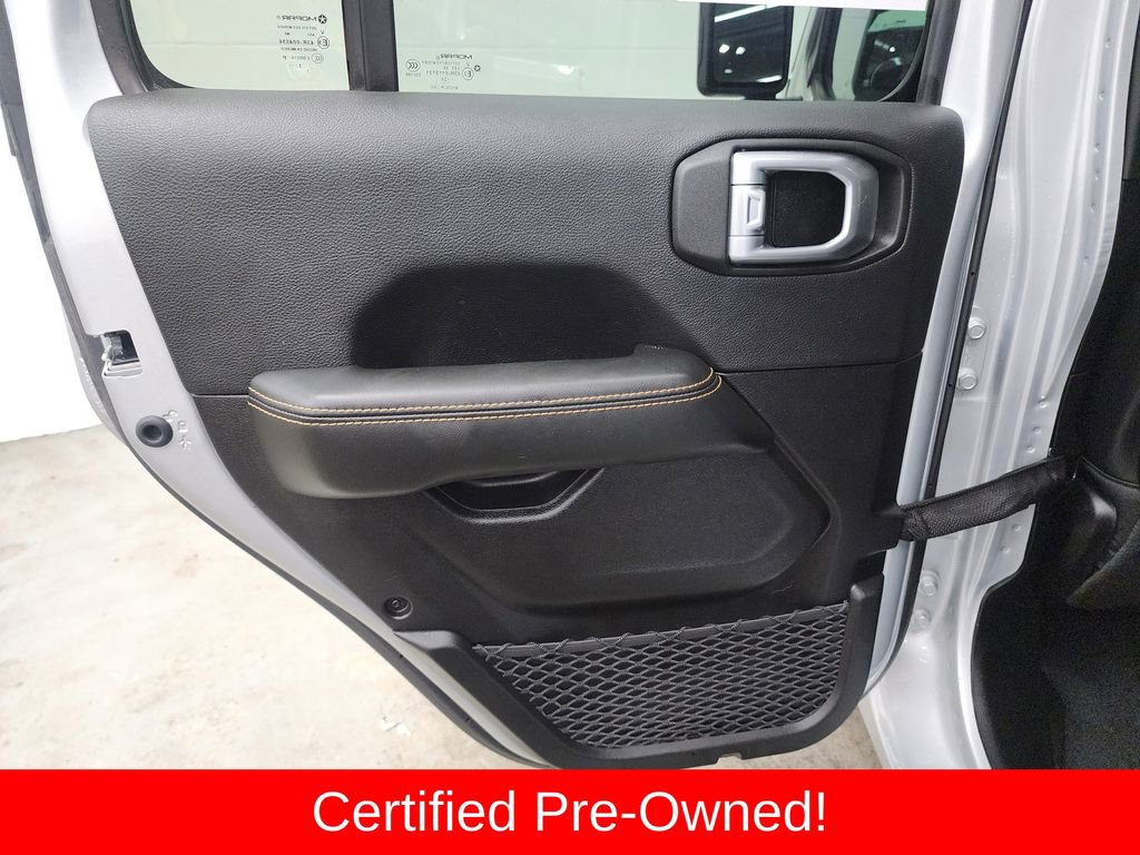 Certified 2024 Jeep Wrangler Unlimited Sahara w/ Technology Group AWD/4WD image 22