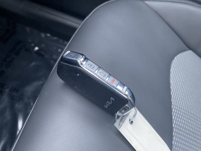 Certified 2023 Kia Niro EX image 30