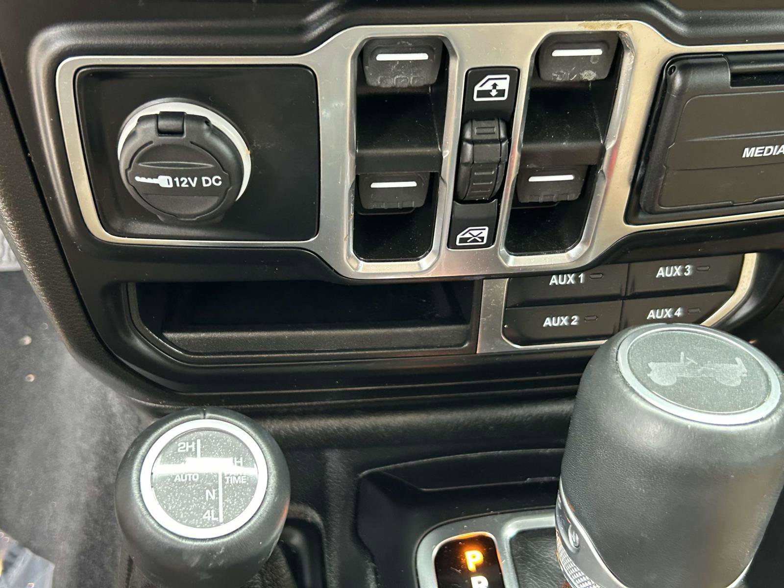 Used 2023 Jeep Wrangler Unlimited Sahara w/ Cold Weather Group image 30