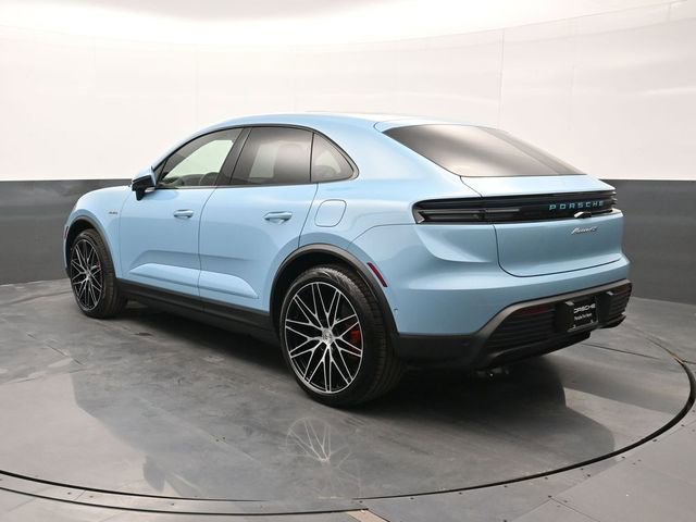 New 2026 Porsche Macan 4S Electric image 3