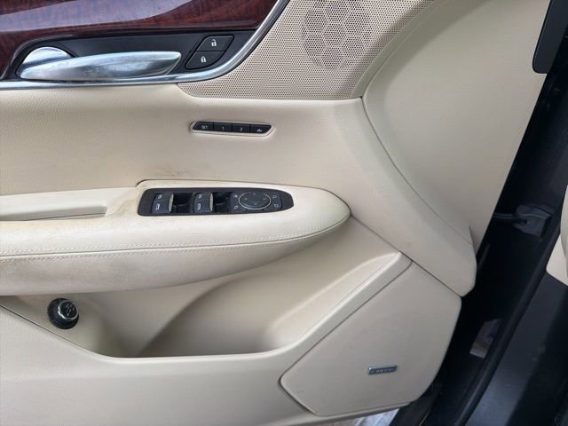 Used 2017 Cadillac XT5 Premium Luxury image 11