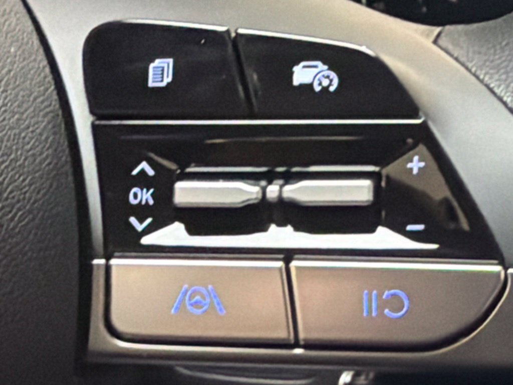 New 2026 Hyundai Elantra SE FWD image 26