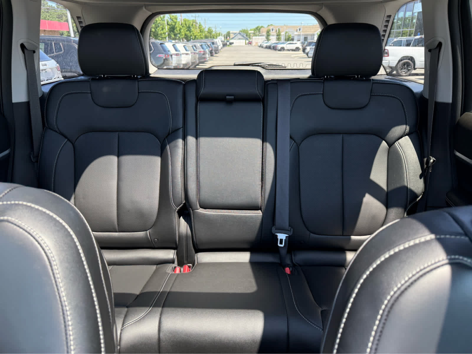 Used 2023 Jeep Grand Cherokee 30th Anniversary AWD/4WD image 27