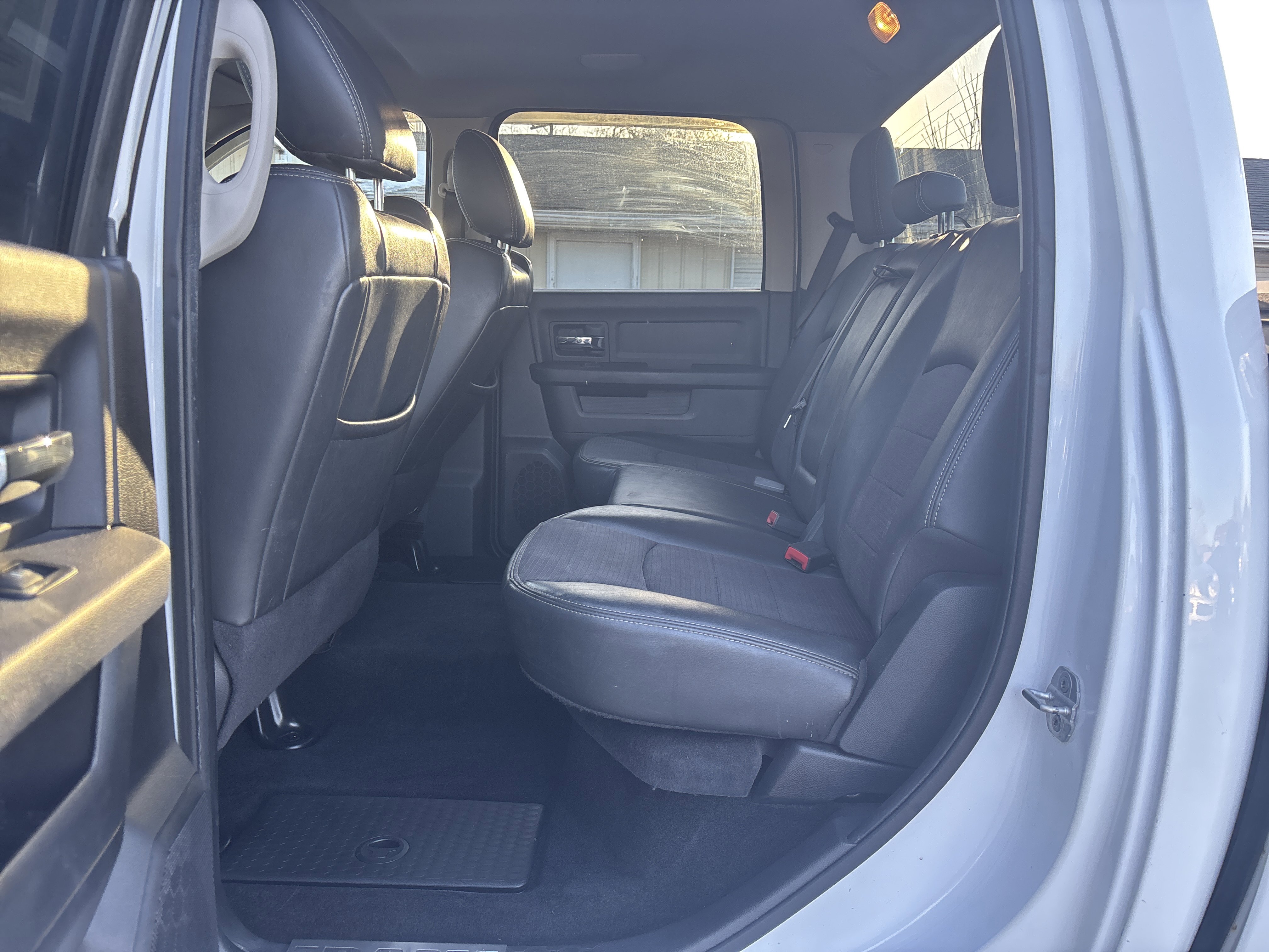 Used 2012 RAM 1500 Sport w/ Sport Premium Group image 28