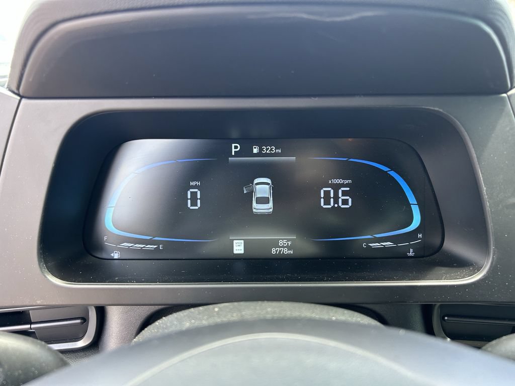 Certified 2025 Hyundai Elantra Sport FWD image 32