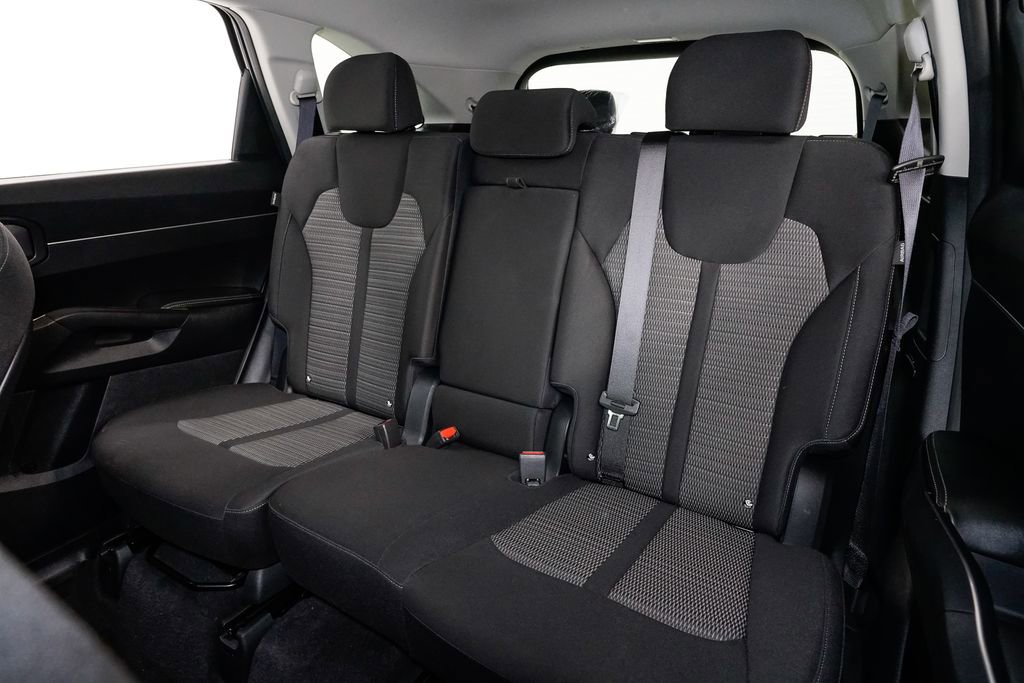 Certified 2025 Kia Sorento LX image 22