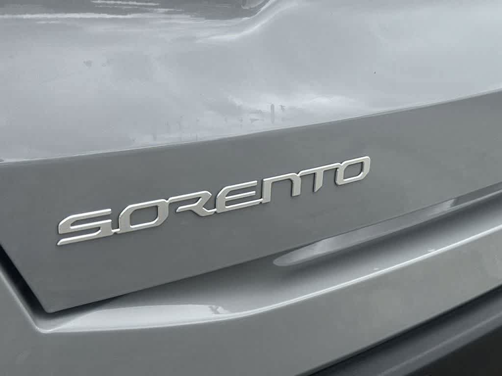 Certified 2024 Kia Sorento S w/ Panoramic Sunroof Package FWD image 11