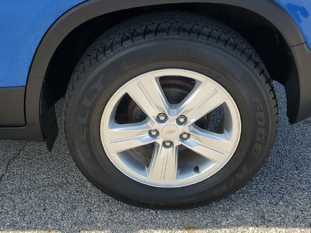 Used 2015 Chevrolet Trax LT w/ LT Sun and Sound Package FWD image 35