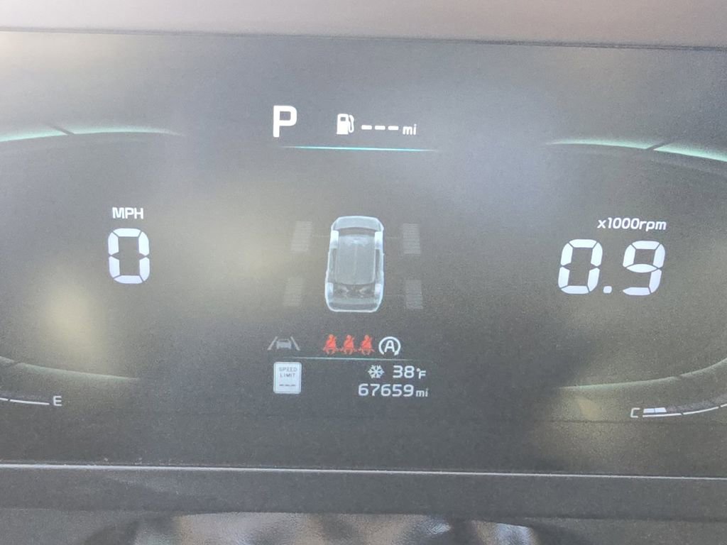 Used 2023 Kia Sportage LX image 25