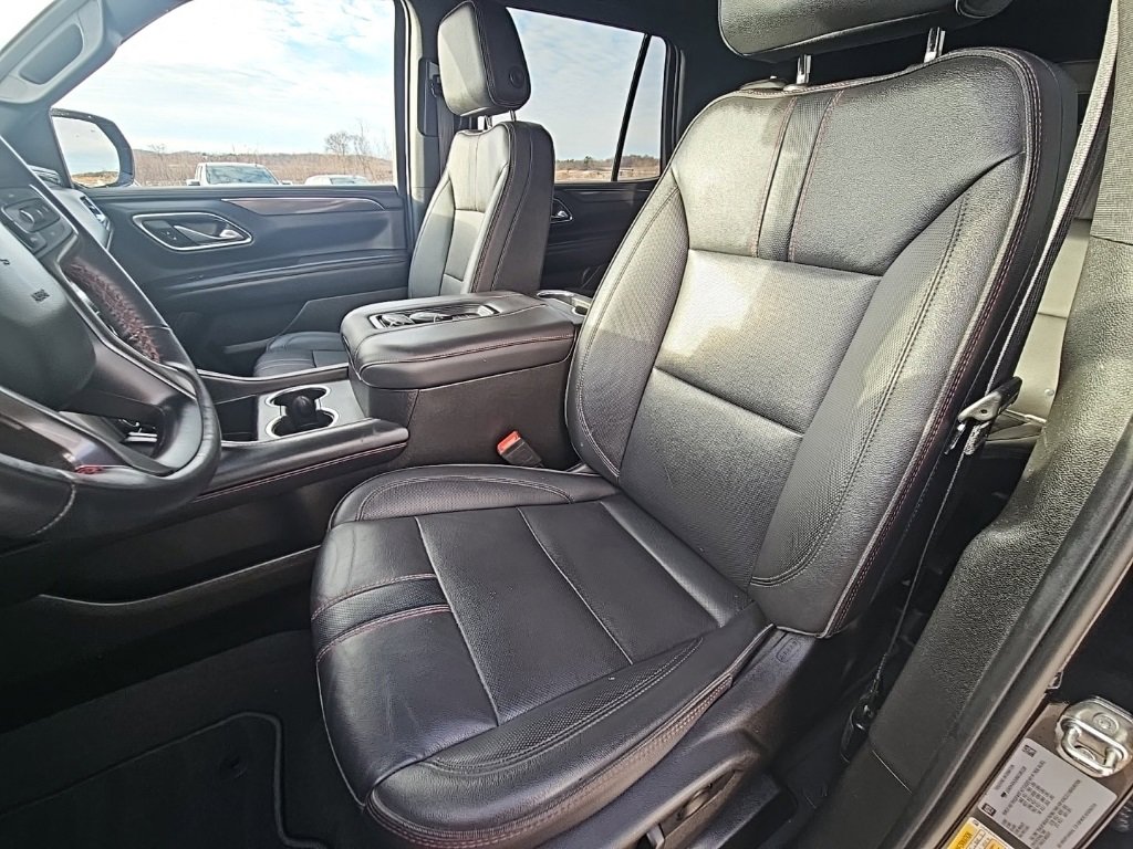 Used 2022 Chevrolet Tahoe RST w/ Luxury Package image 12