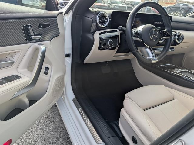Used 2025 Mercedes-Benz CLA 250 4MATIC image 6