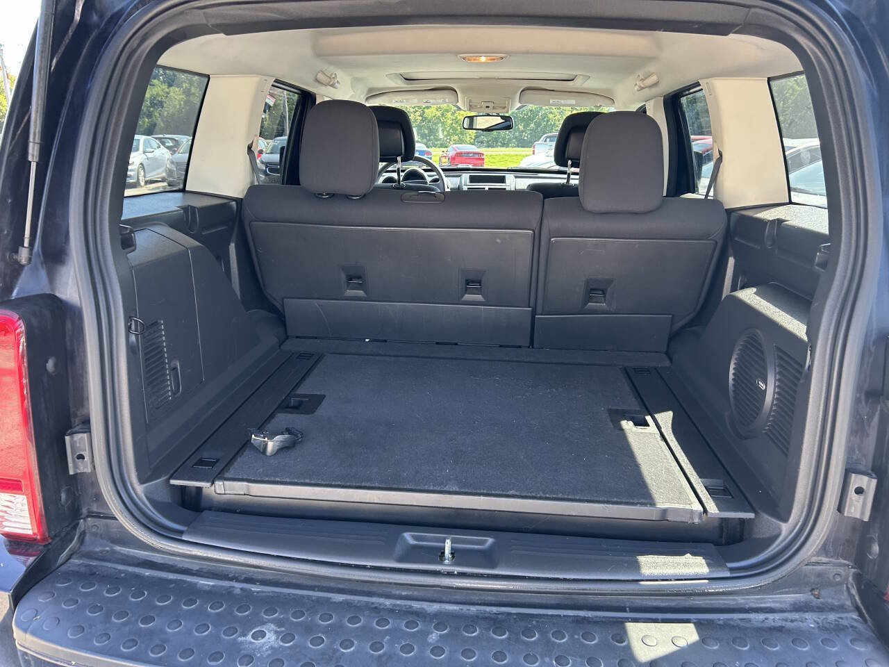 Used 2011 Dodge Nitro Heat image 13