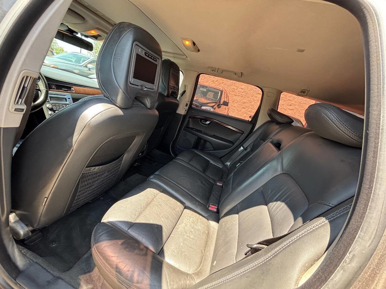 Used 2010 Volvo XC70 3.2 image 10