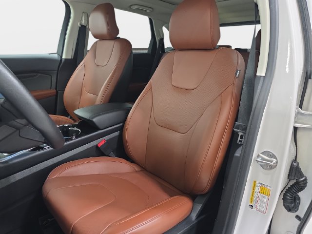 Certified 2017 Ford Edge Titanium w/ Equipment Group 302A AWD/4WD image 14