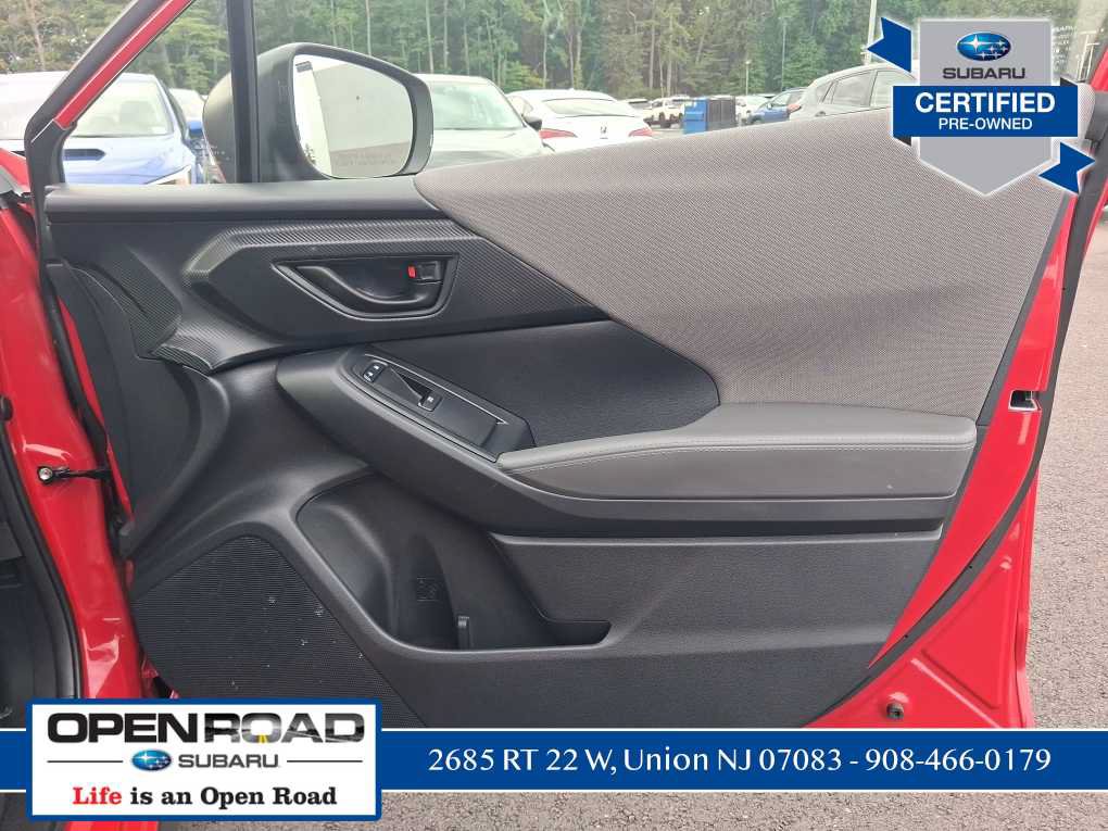 Used 2025 Subaru Crosstrek 2.5i Premium AWD/4WD image 11