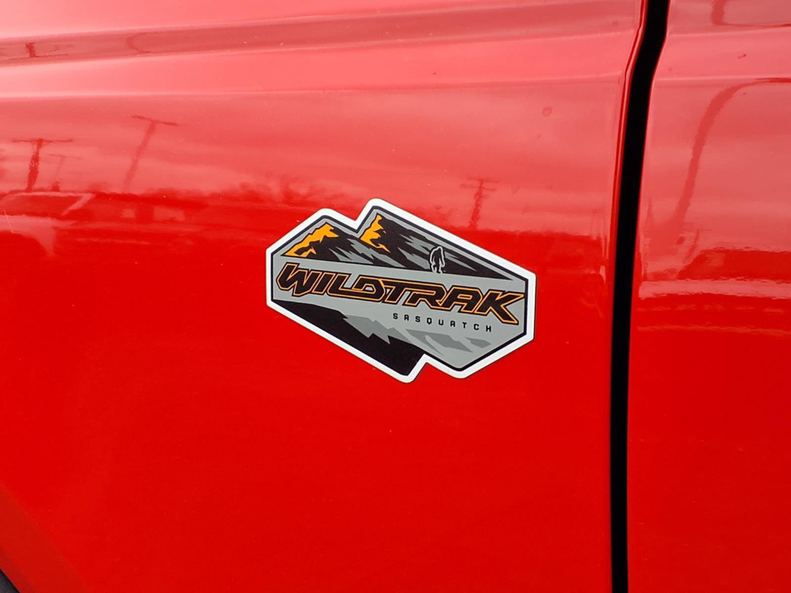 Used 2023 Ford Bronco Wildtrak image 10