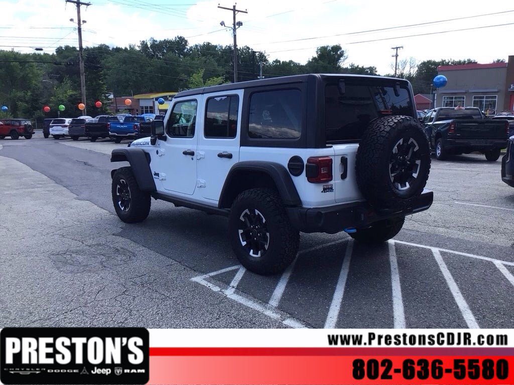 Used 2024 Jeep Wrangler Unlimited Rubicon 4xe AWD/4WD image 3