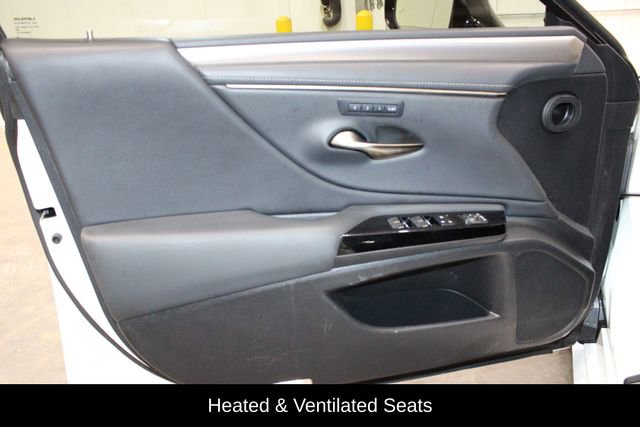 Used 2022 Lexus ES 350 F Sport w/ Accessory Package image 16