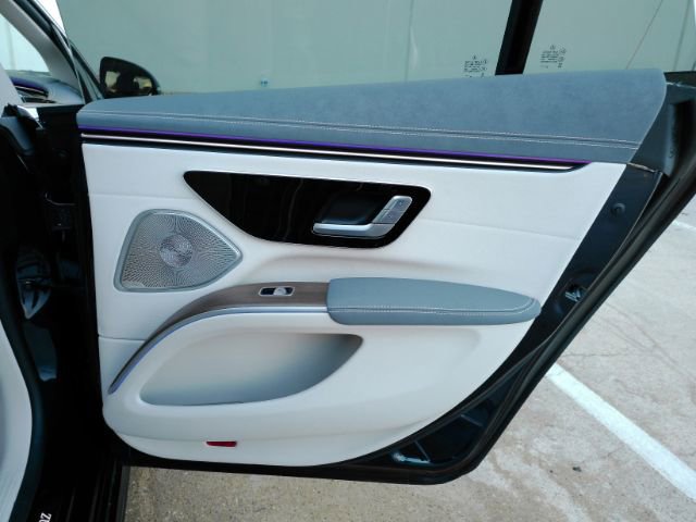 Used 2023 Mercedes-Benz EQS 450+ Sedan image 26