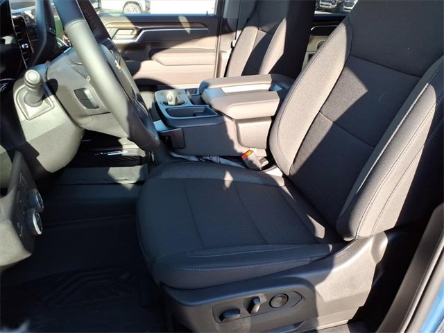 New 2026 Chevrolet Silverado 2500 LT image 9