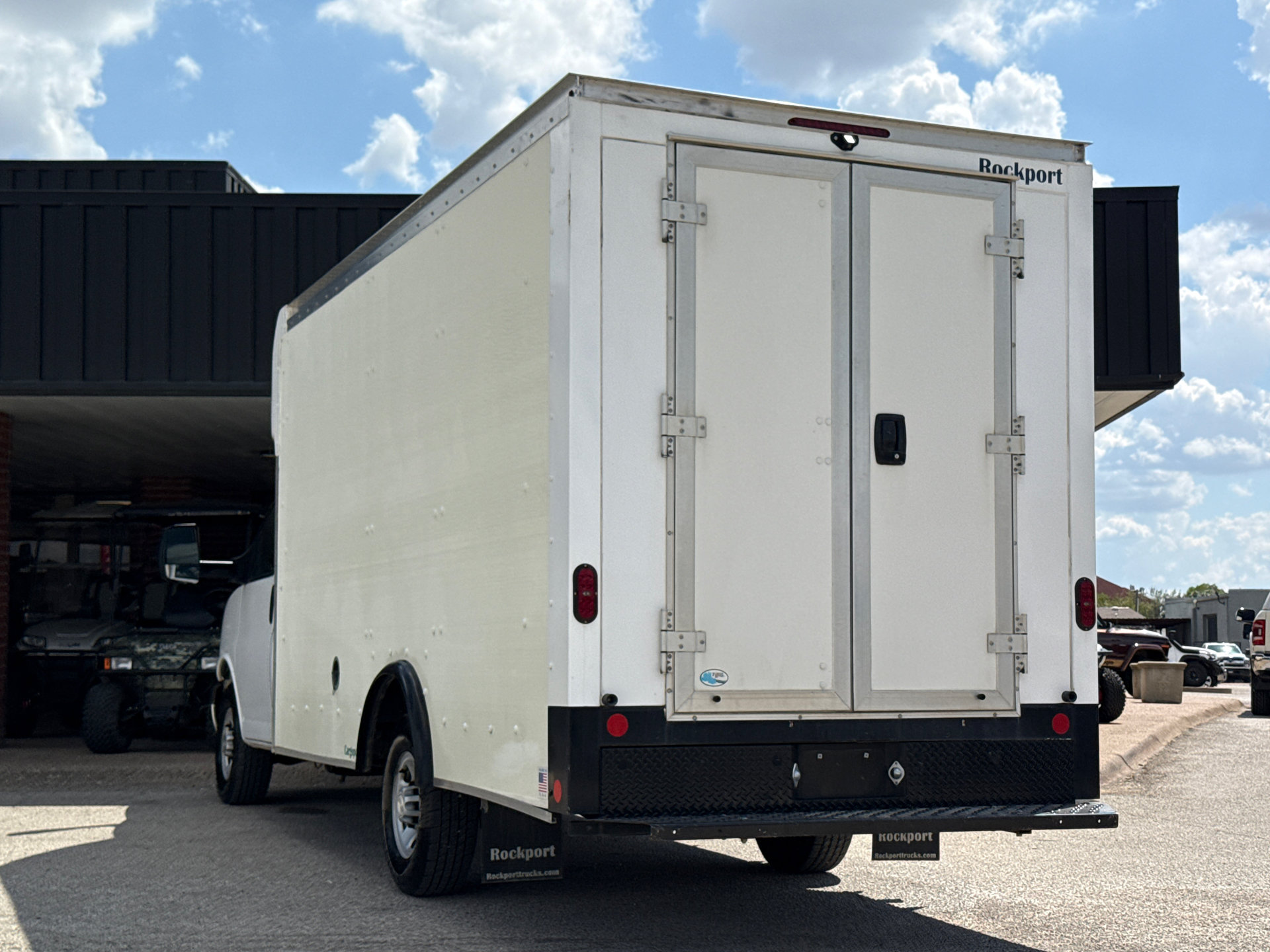 Used 2021 Chevrolet Express 3500 w/ Power Convenience Package RWD image 6