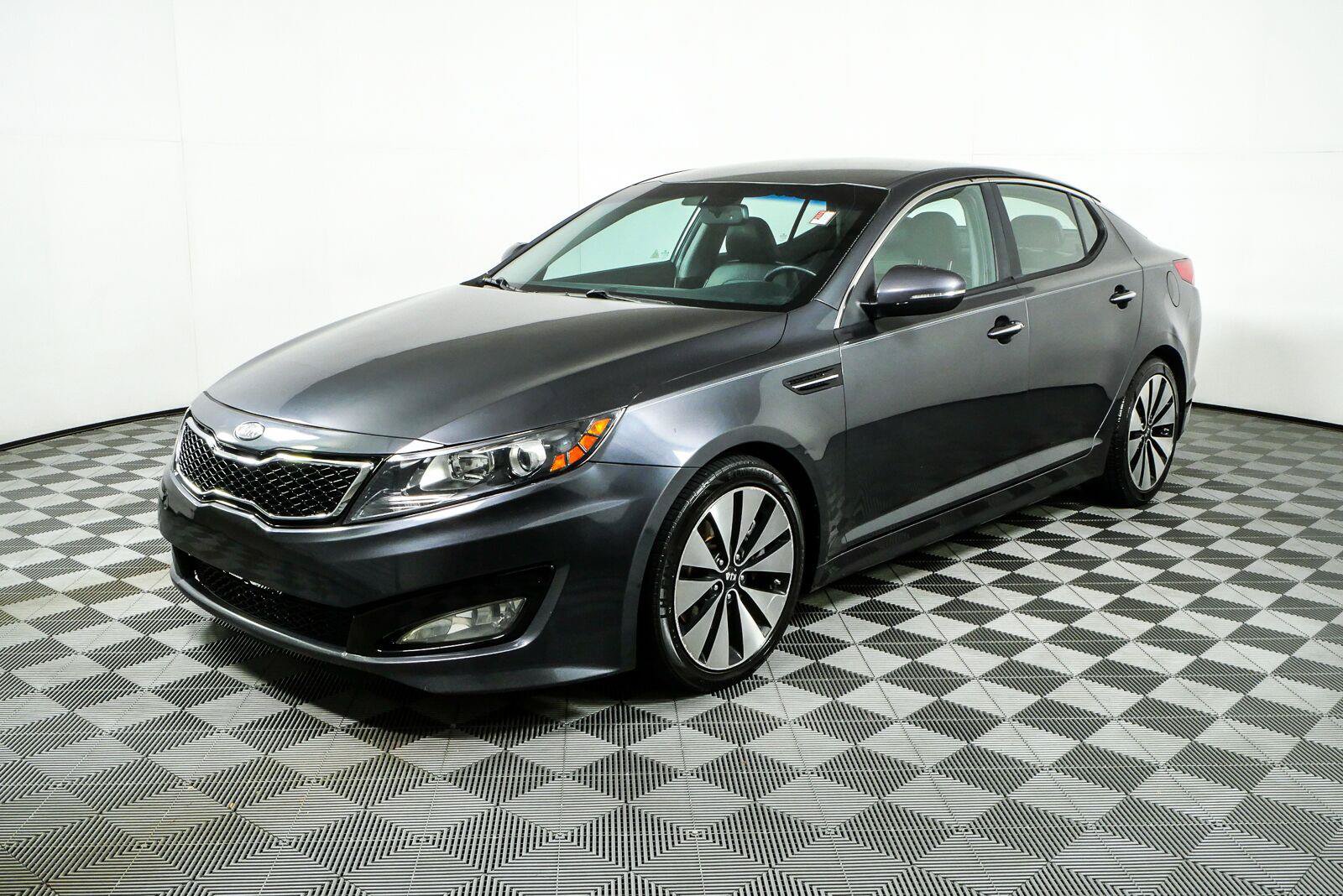 Used 2011 Kia Optima SX FWD image 23