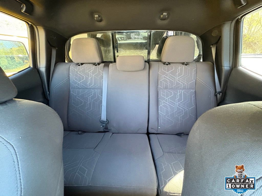 Used 2017 Toyota Tacoma TRD Sport image 6