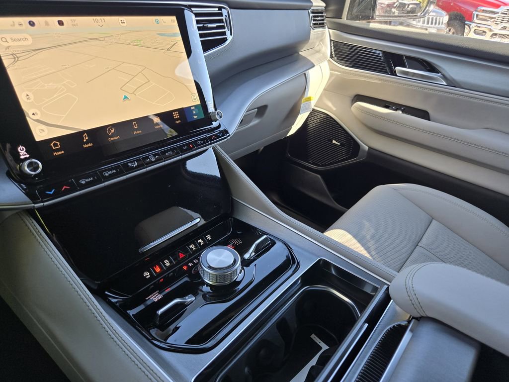 New 2026 Jeep Grand Wagoneer Limited AWD/4WD image 12