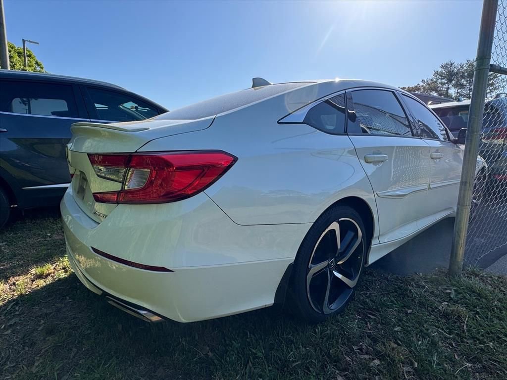 Used 2018 Honda Accord Sport image 5