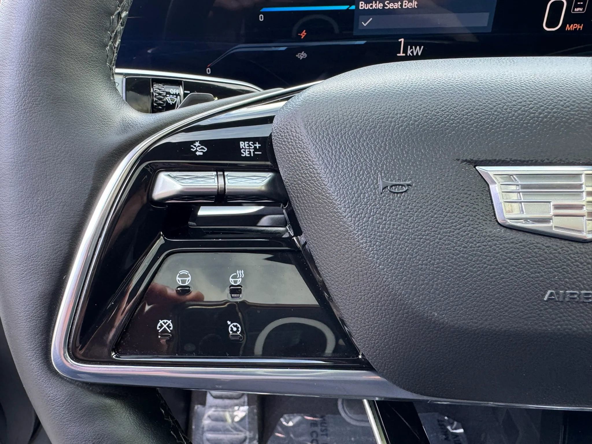 Used 2023 Cadillac Lyriq AWD image 31