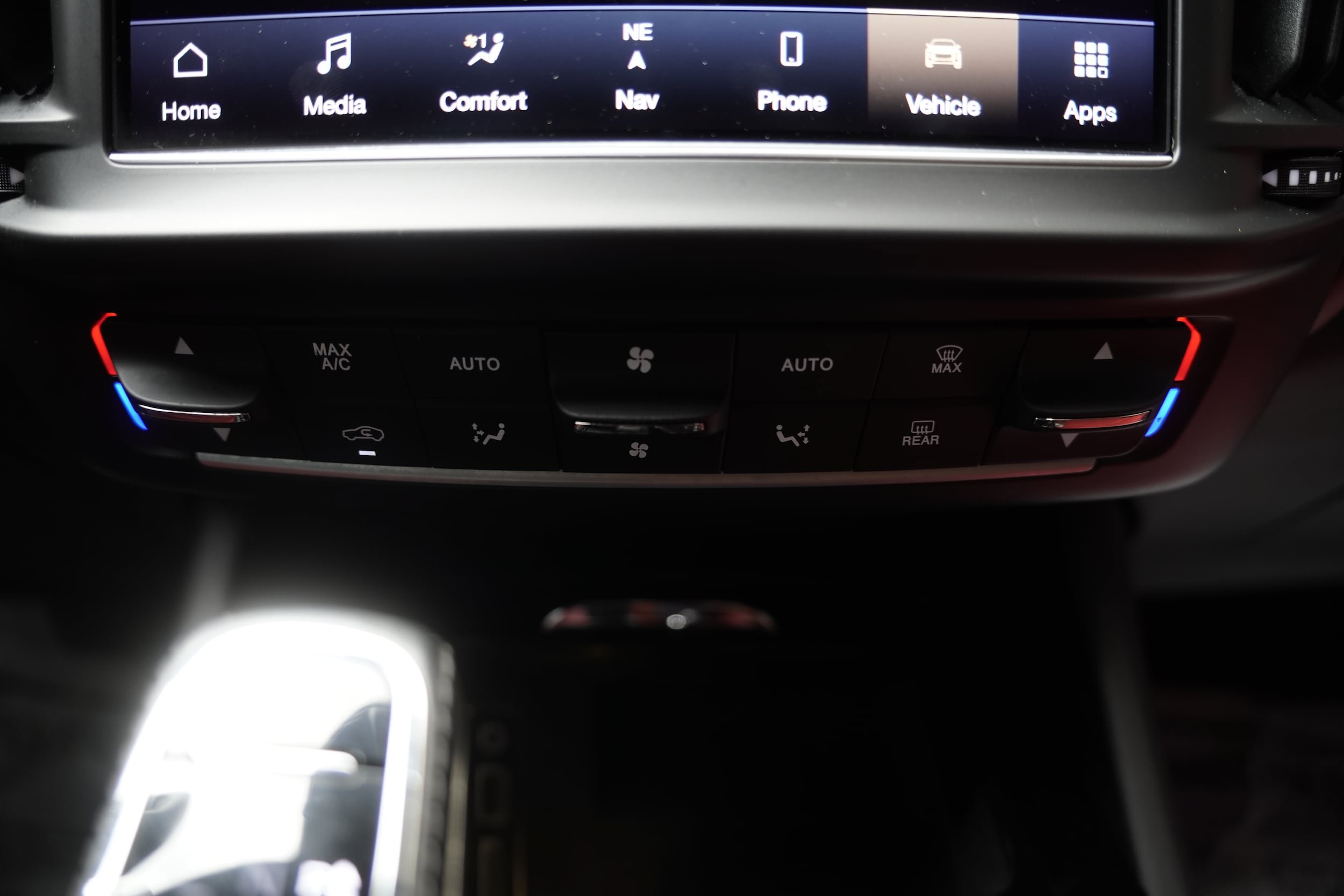 Used 2022 Maserati Levante Modena AWD/4WD image 33