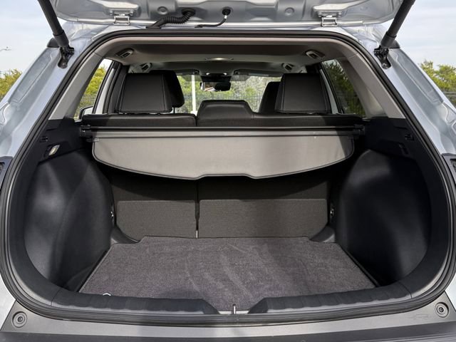 Used 2026 Toyota Corolla Cross XLE w/ Convenience Package image 31
