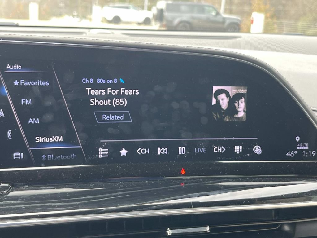 Used 2021 Cadillac Escalade Sport w/ Driver Assist Tech Package image 33