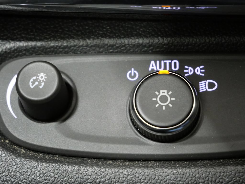 Used 2025 Buick Envista Sport Touring FWD image 14