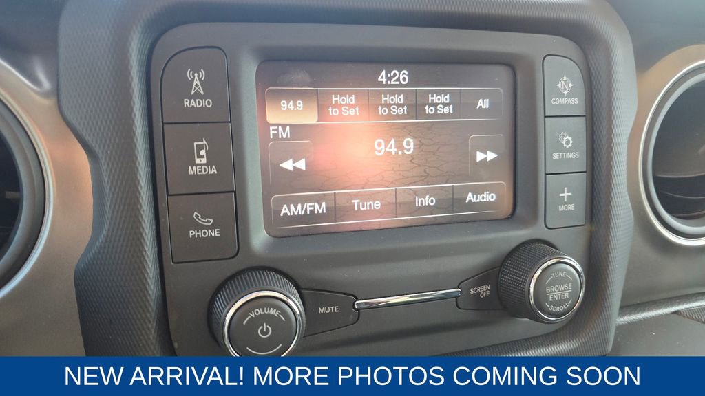 Used 2021 Jeep Gladiator Willys image 18