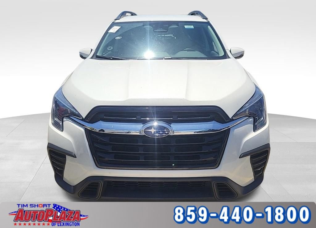 Used 2023 Subaru Ascent Limited AWD/4WD image 3