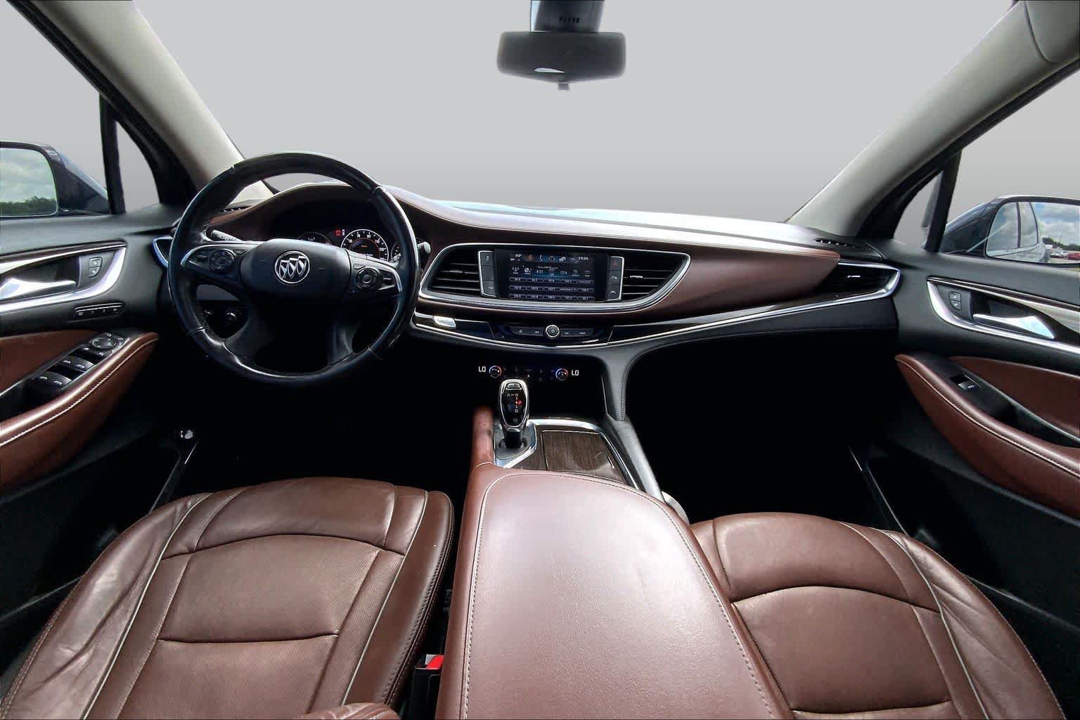 Certified 2018 Buick Enclave Avenir w/ Avenir Technology Package FWD image 16