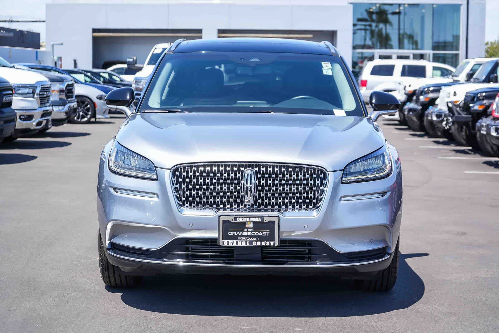 Used 2021 Lincoln Corsair FWD w/ Premium Package image 2
