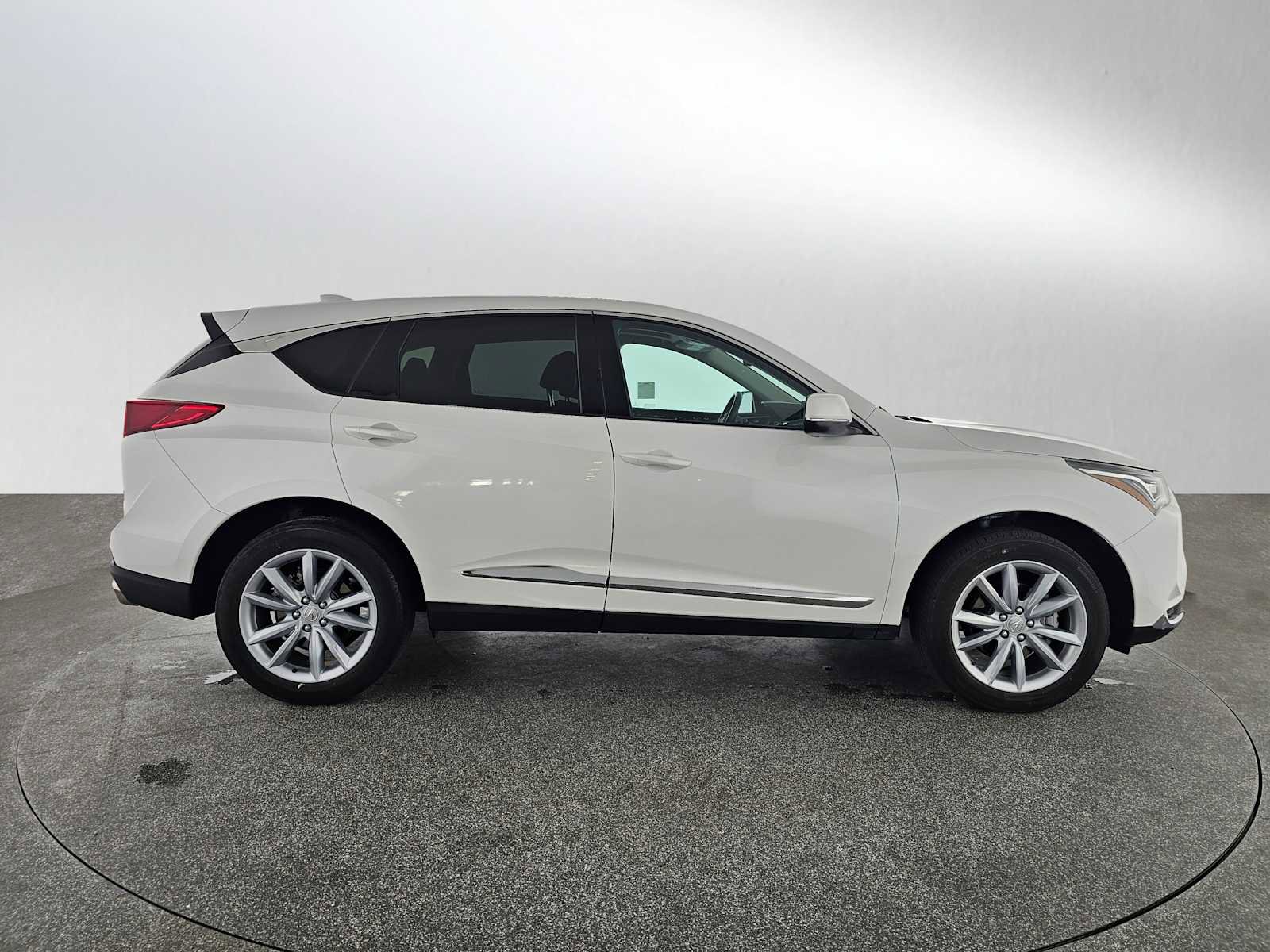 Used 2023 Acura RDX FWD image 2
