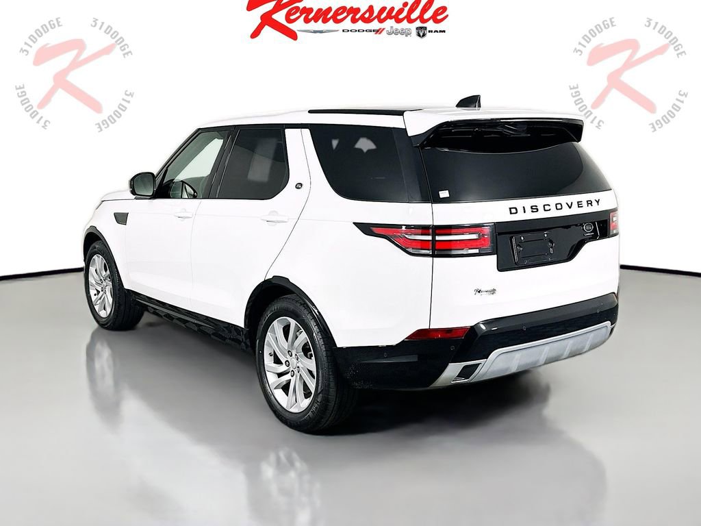 Used 2020 Land Rover Discovery Landmark image 5