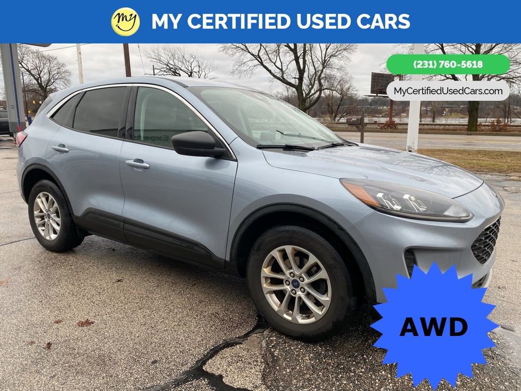 Used 2022 Ford Escape SE w/ Cold Weather Package image 3