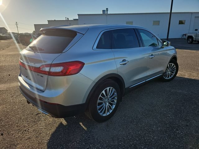 Used 2016 Lincoln MKX Select FWD image 5