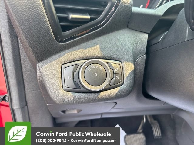 Used 2015 Ford Escape Titanium w/ Equipment Group 301A AWD/4WD image 15