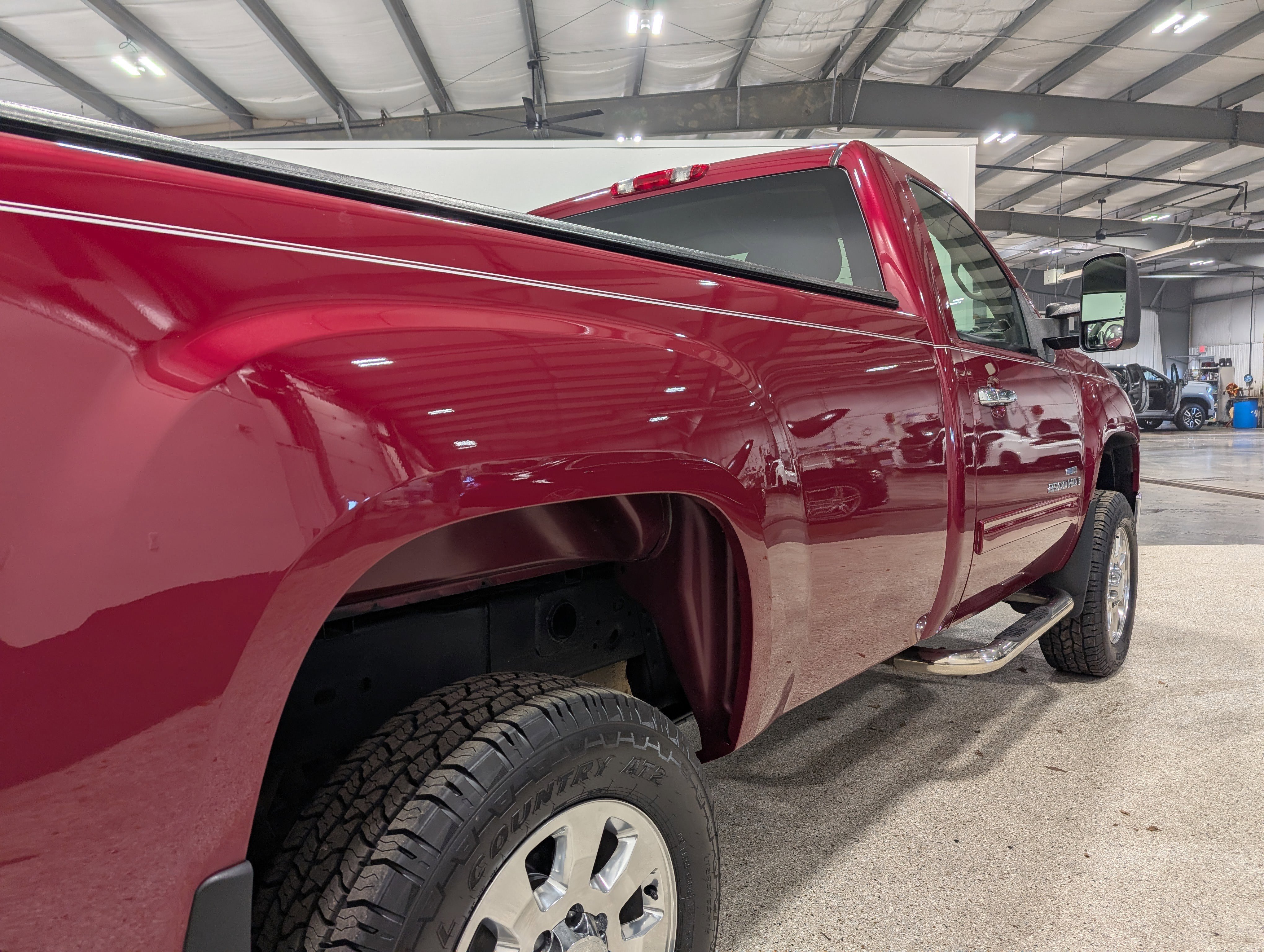 Used 2007 GMC Sierra 2500 SLE w/ Z71 Off-Road Package image 3
