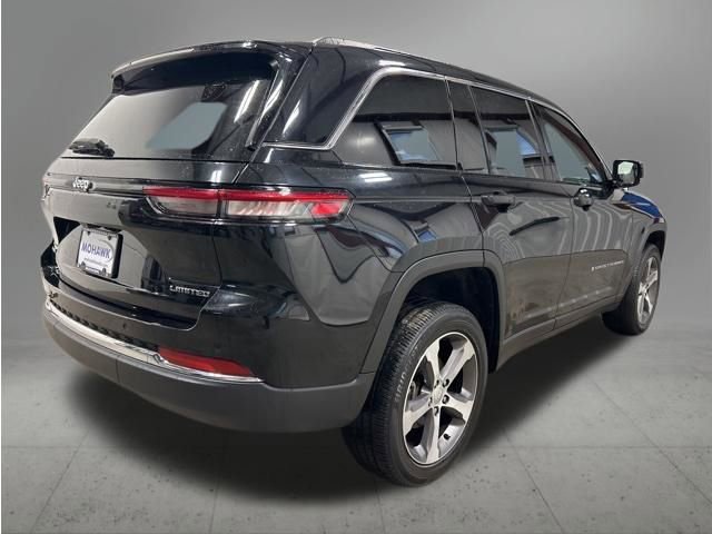 Used 2023 Jeep Grand Cherokee Limited image 5