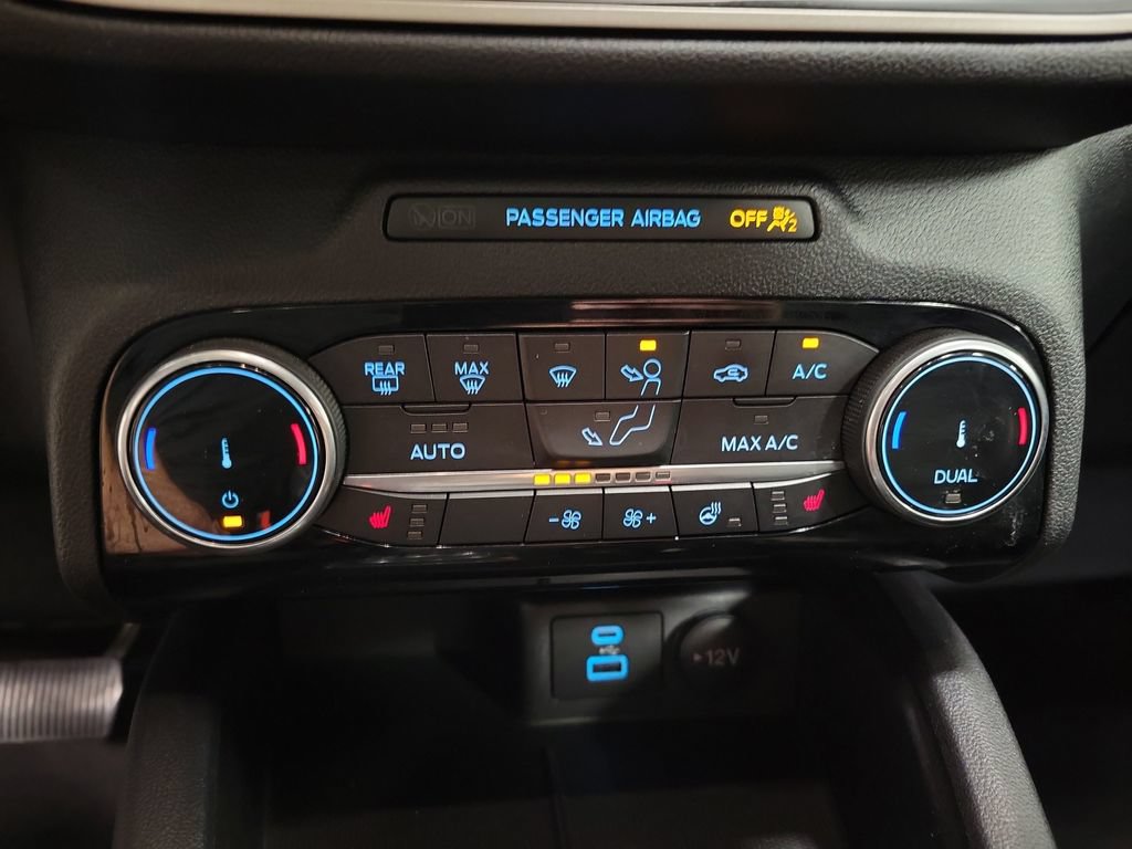 Used 2022 Ford Escape SEL AWD/4WD image 16