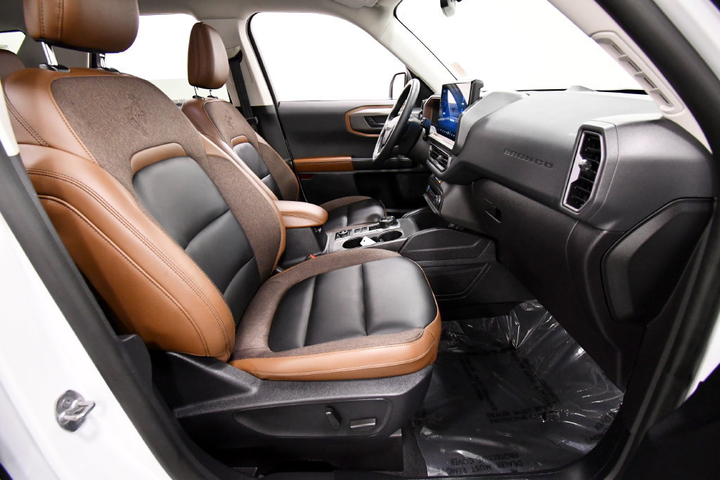 Used 2025 Ford Bronco Sport Outer Banks AWD/4WD image 18